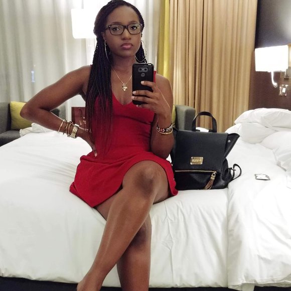 Meet your Posher, Shirley - Picture 1 of 1